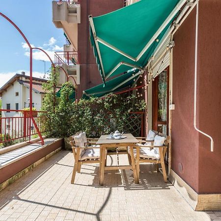 La Terrazza Apartment Брунате Екстериор снимка