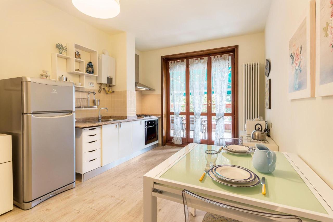La Terrazza Apartment Брунате Екстериор снимка