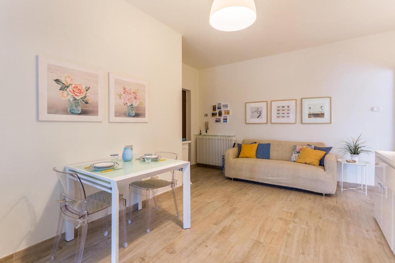 La Terrazza Apartment Брунате Екстериор снимка