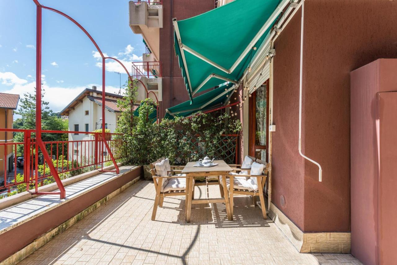 La Terrazza Apartment Брунате Екстериор снимка